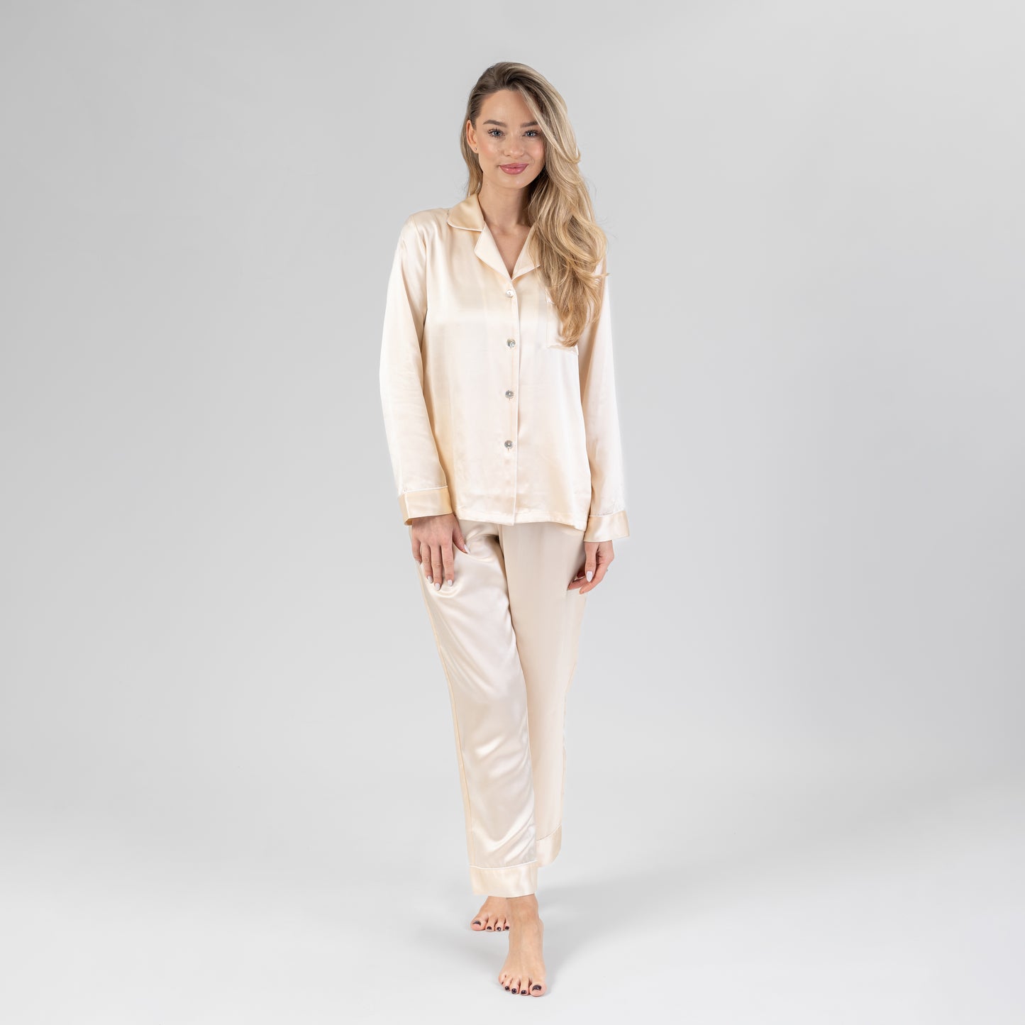 Mulberry silk pajamas