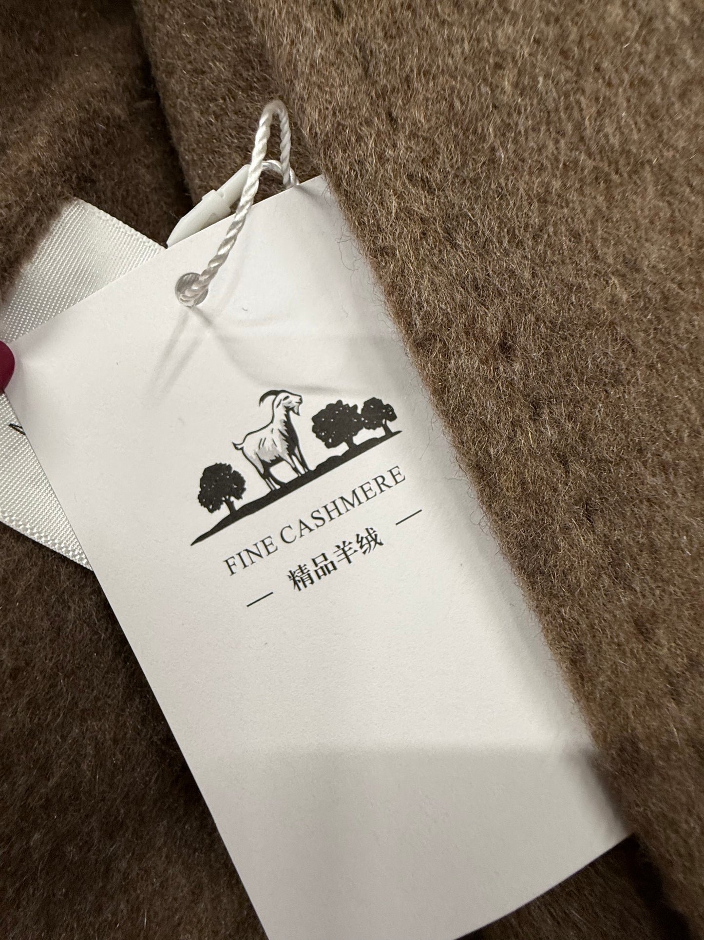 Kašmyro paltas su sagom