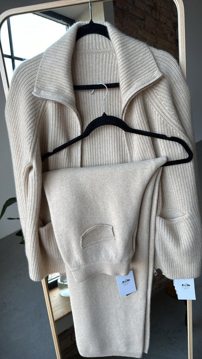 Kašmyro kostiumėlis