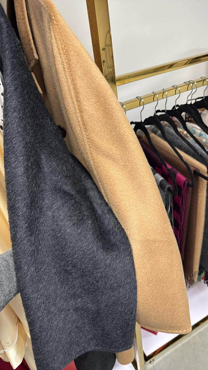 Kašmyro paltas su sagom